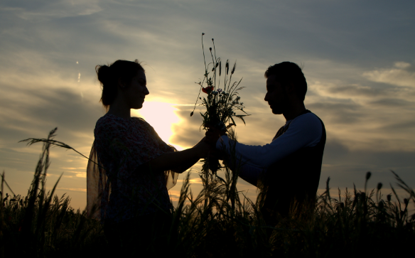 武汉市侦探公司：无人托举的婚姻，真的很难
